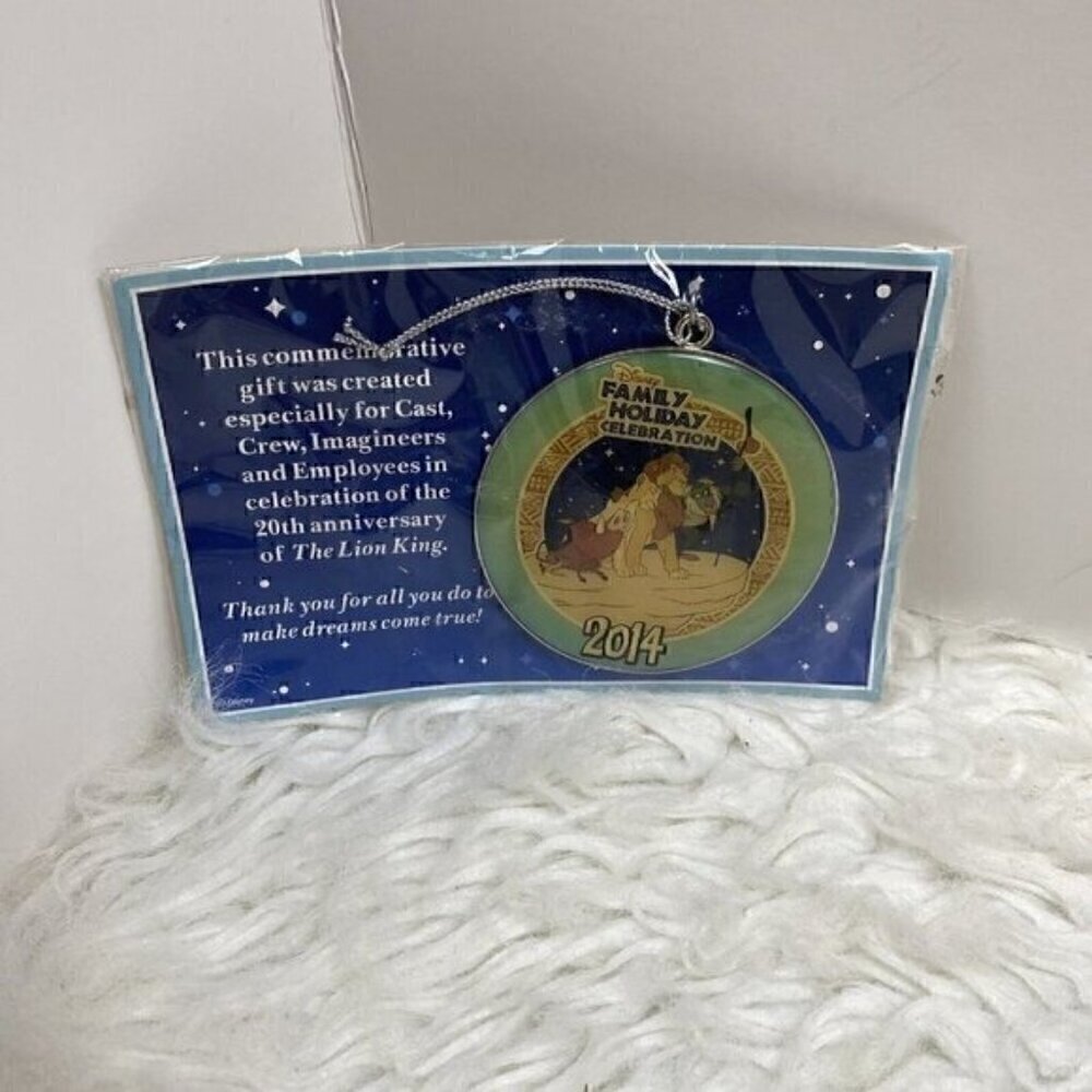 NEW Disney Cast Family Holiday Celebration 2014 Lion King Christmas Ornament